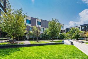 Luxury Properties close to Rogers Center in Toronto Downtown Core