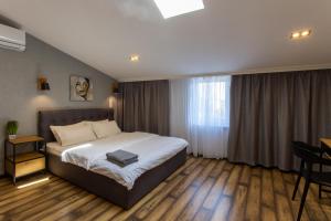 Сучасна квартира біля ТРЦ Нікольський - Харківська набережна 3