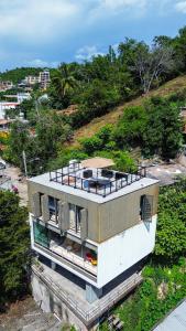 The CUBE - Unique design and stunning views