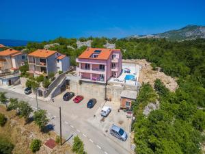 Apartment Black@white