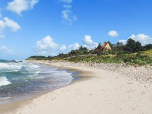 8 person holiday home in Gilleleje-By Traum