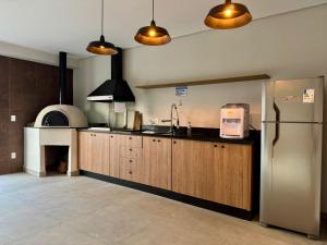 Studio 305 with panoramic pool - close to USP