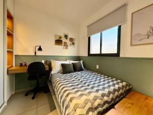 Studio 305 with panoramic pool - close to USP