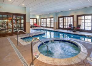 Avon Ascent Retreat Indoor Pool Ski Shuttle