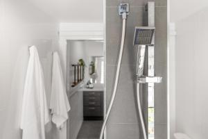 Tin & Timber by Charlesworth