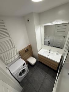 ENCLAVE Komfortowy apartament z ogrodem i garażem