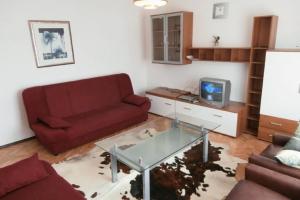 Family-friendly apartments with swimming pool Sukosan, Zadar - 3273