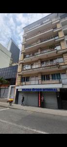 Casa grande en el centro de la cuidad