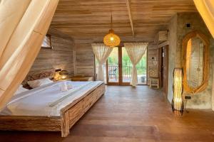 Nicos House Lembongan