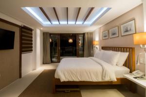 Signature Boracay Blue