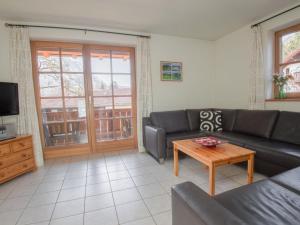 Holiday apartment Waxenstein