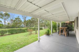 Kiesha House Beachfront Serenity