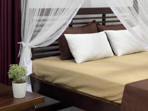 Finest Retreat Tangalle - Cozy Villa & Pool, Beach Nearby