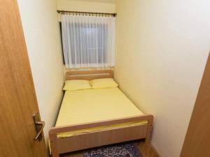 Apartmani Bridi Okrug Gornji - Four Bedroom Apartment