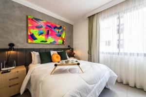 P97 - Novo Bhaus Jardins Oscar Freire Paulista - 9o andar - Vaga de Garagem - Restaurante Galetos no Térreo - Poeta