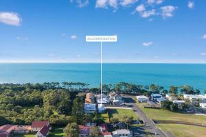 Bay Breeze Beachhouse