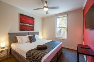 Two Apartments in Garden Complex near Casino, MCEC and MCG