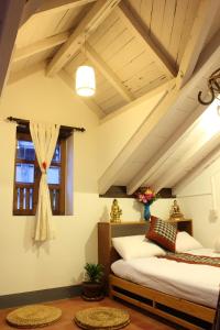 Hiranya Guest House