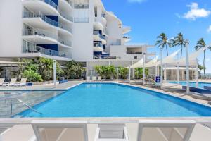 Oceanfront Luxe Suite - Sub Penthouse