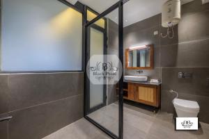 Maverick Hills Kasauli