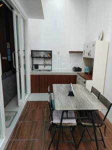 Villa Dino Park Batu