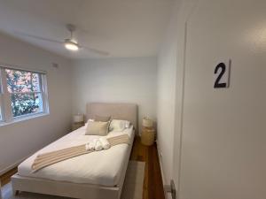 Peaceful Randwick Apt With Parking