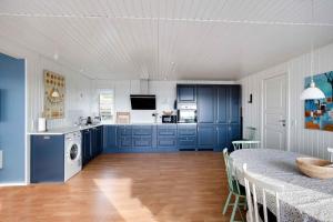 Newly Restored Cottage With Panoramic Sea Views