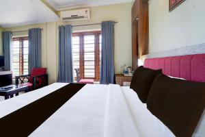 Townhouse MG Road Trivandrum Formerly Nandanam Park