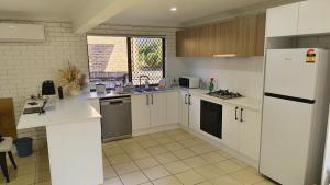Sunnybank Hills Home - Near Shopping & Dining