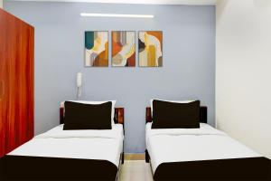 Super Collection O Khajaguda Hills Formerly Sri Balaji Luxary Rooms