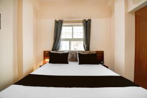 Super Townhouse Kumhrar Archeological Park Formerly Hotel Karuna Palace