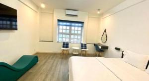 Amura Hotel Thủ Đức