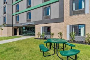 ECHO Suites Extended Stay by Wyndham Sterling