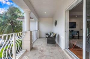 BEACH TIME Steps to beach with Heated Pool and Game RoomSun Key RESlDENCES