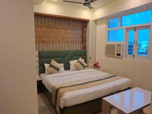 The Banaras Paradise