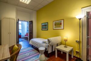 Cozy Corner apartment in Brescia center