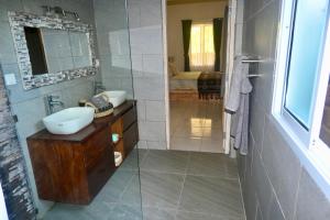 Villa Benih Cinta