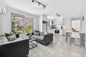 Chic 2BR Rockingham Escape Garden Views