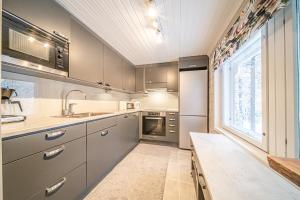 Lavi Chalet by Aavalevi