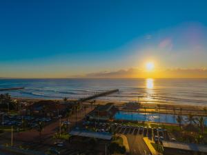 The Palace All-Suite 3 Bedroom Penthouse 2201 by First Private Stays