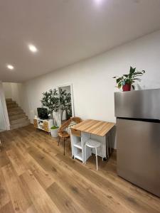 Petite maison cosy rénovée, entre mer et vignobles