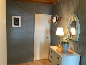 Cozy and spacious vacation house by the sea