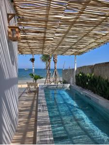 Kihu Home Phan Thiet - Beachfront - Sunrise View - Private Pool - 3BR - 4 Bed