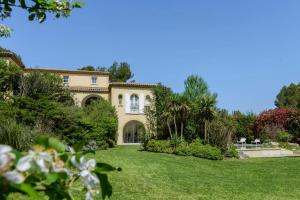 Villa Clara luxery house on Pont Royal Golf