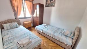 Apartmani Ana Kamenari