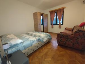 Apartmani Ana Kamenari