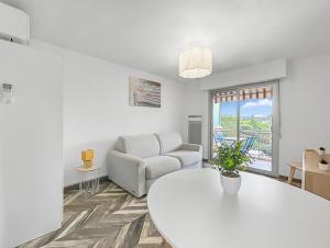 Studio, à deux pas des plages, terrasse et parking