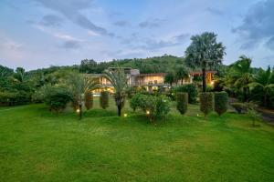 SaffronStays Aqua Vista