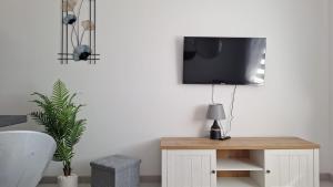 Iris Studio Rin Residence