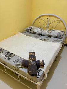 Comfy City Home by L&B